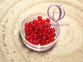 Piros préselt üveg gyöngy, 4mm