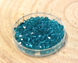 Blue zircon -  Preciosa Bicone kristály  4mm