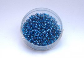 Belső festésű kék - TOHO Takumi gyöngy 11/0 - 2mm, 5gramm